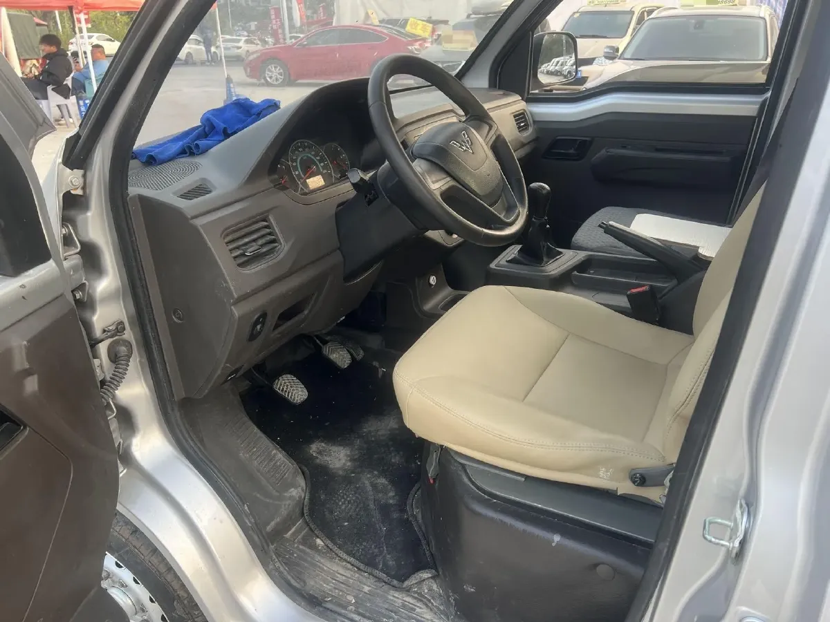 2021 NLM Motor QiTeng N30 1.25L 91HP L4 5MT,autocango,china used car exporter,china ev exporter,chinese used car exporter,chinese used ev exporter