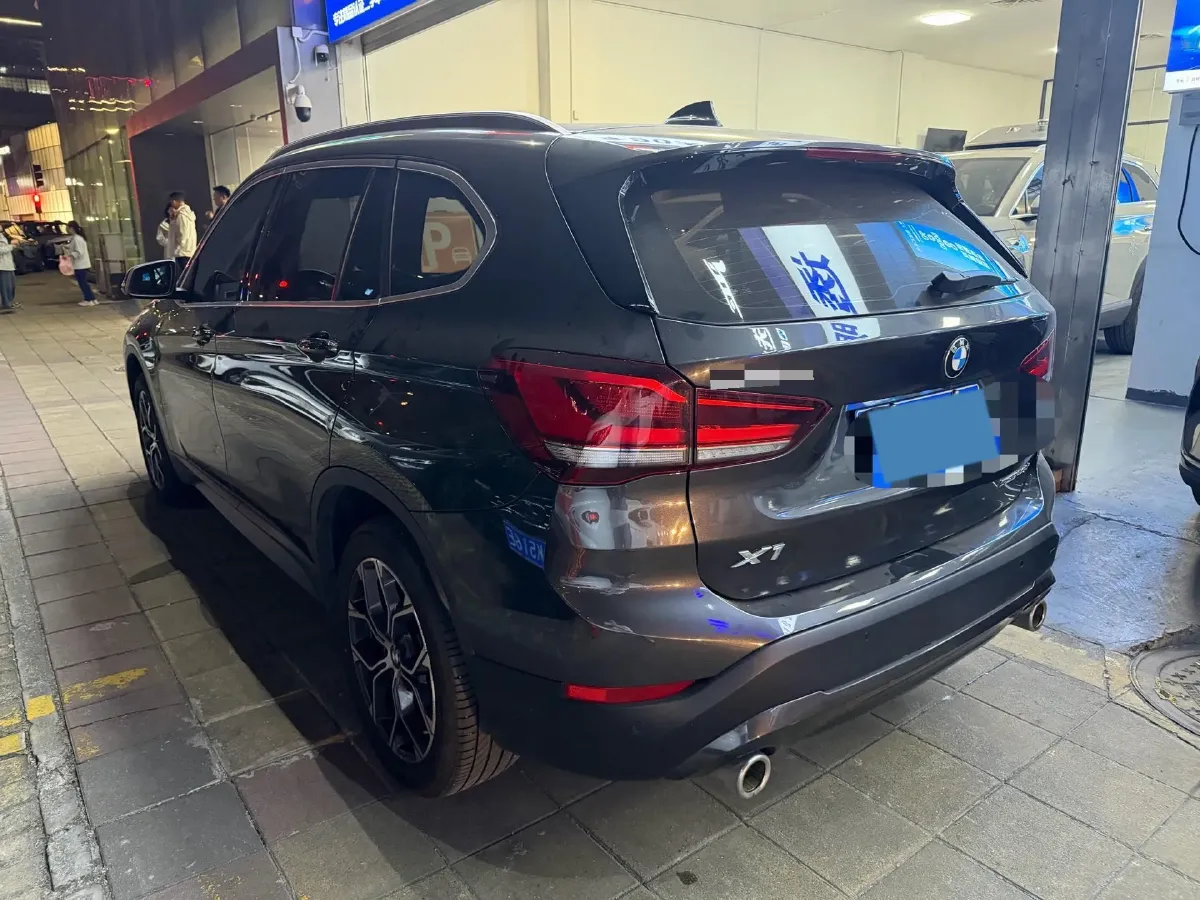 2021 BMW X1 2.0T 192HP L4 7DCT,autocango,china used car exporter,china ev exporter,chinese used car exporter,chinese used ev exporter