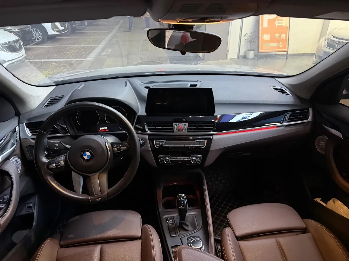 2021 BMW X1 2.0T 192HP L4 7DCT,autocango,china used car exporter,china ev exporter,chinese used car exporter,chinese used ev exporter
