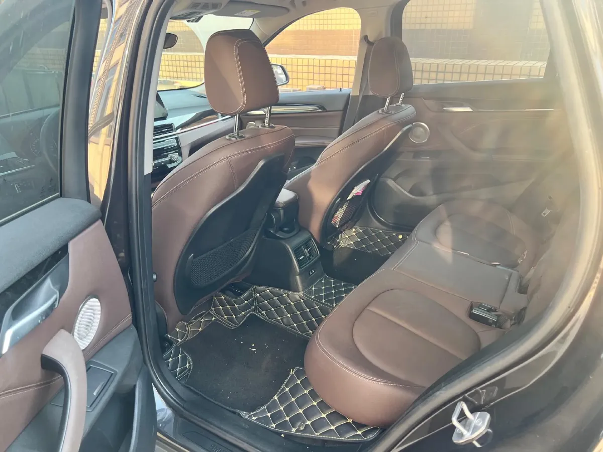 2022 BMW X1 2.0T 192HP L4 7DCT,autocango,china used car exporter,china ev exporter,chinese used car exporter,chinese used ev exporter