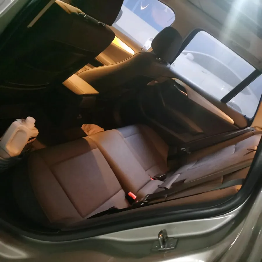 2012 BMW X1 2.0L 150HP L4 6AT,autocango,china used car exporter,china ev exporter,chinese used car exporter,chinese used ev exporter