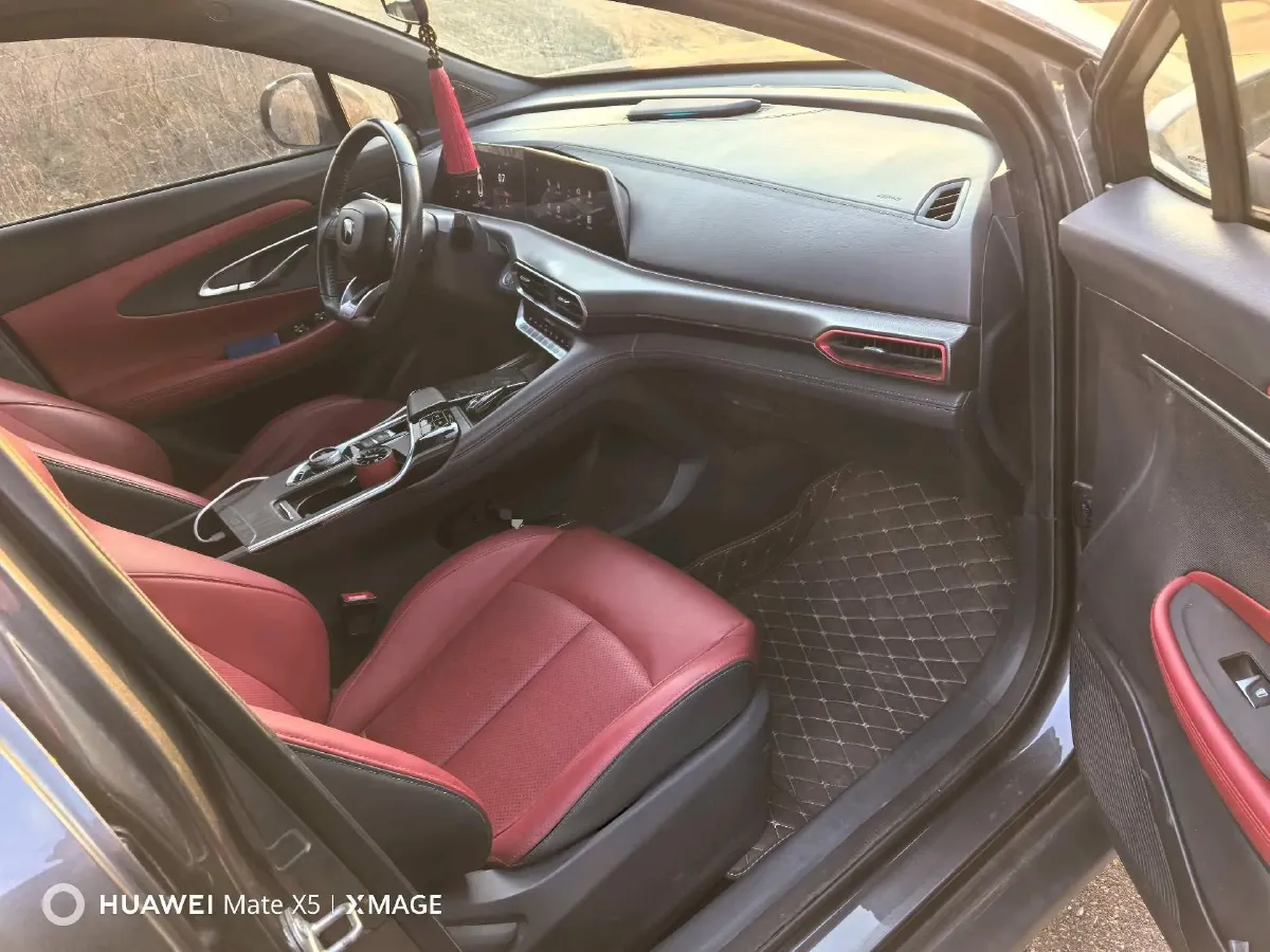 2020 ChangAn UNI-T 1.5T 180HP L4 7DCT,autocango,china used car exporter,china ev exporter,chinese used car exporter,chinese used ev exporter