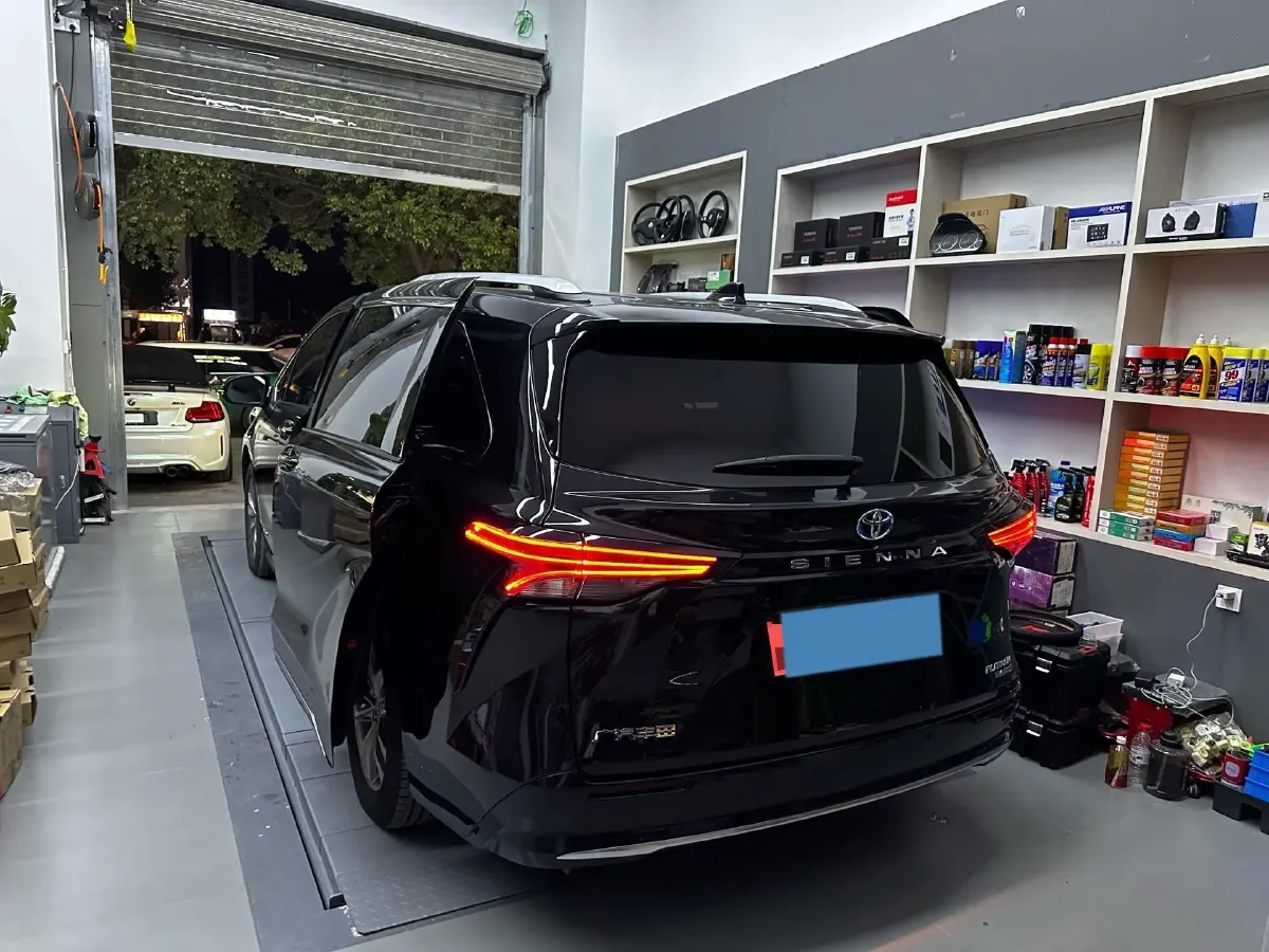 2021 Toyota Sienna 2.5L 192HP L4 E-CVT Hybrid,autocango,china used car exporter,china ev exporter,chinese used car exporter,chinese used ev exporter