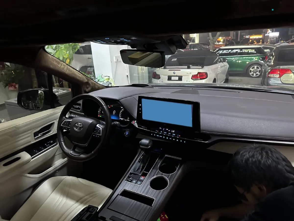 2021 Toyota Sienna 2.5L 192HP L4 E-CVT Hybrid,autocango,china used car exporter,china ev exporter,chinese used car exporter,chinese used ev exporter