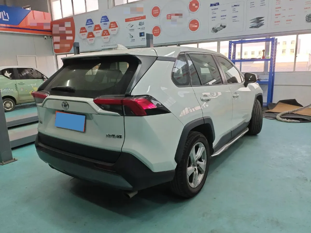 2020 Toyota RAV4 2.0L 171HP L4 CVT,autocango,china used car exporter,china ev exporter,chinese used car exporter,chinese used ev exporter
