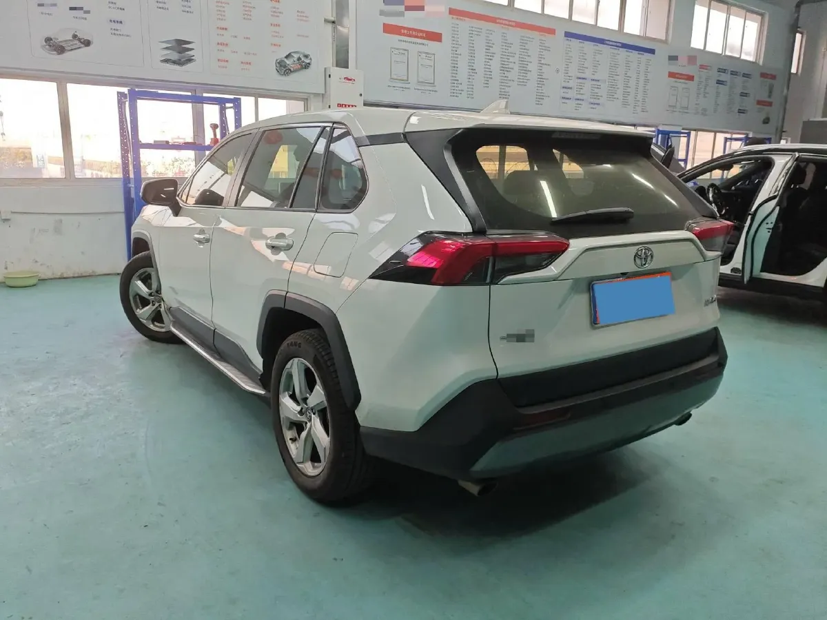 2020 Toyota RAV4 2.0L 171HP L4 CVT,autocango,china used car exporter,china ev exporter,chinese used car exporter,chinese used ev exporter