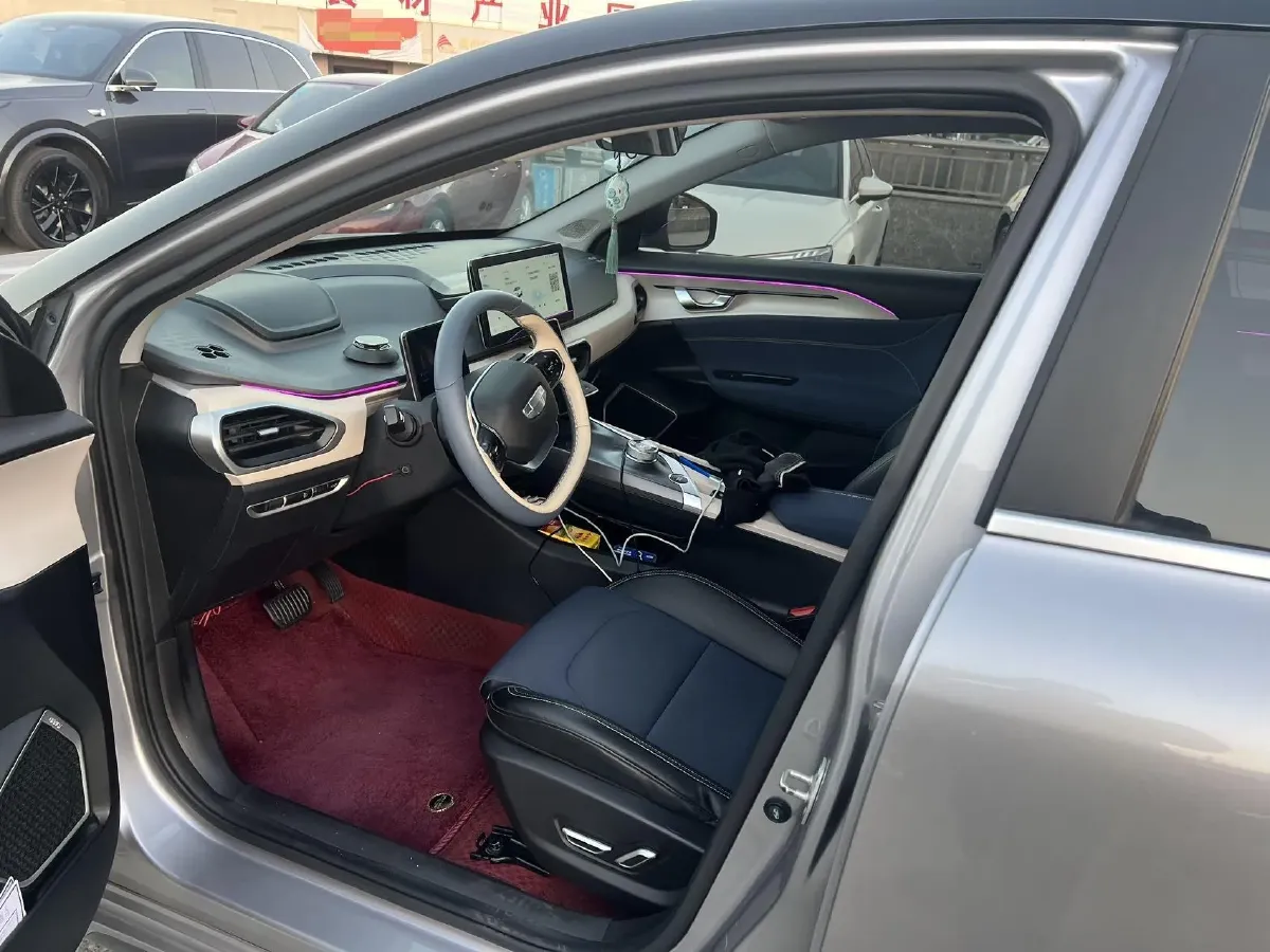 2022 Roewe Whale 2.0T 231HP L4 8AT,autocango,china used car exporter,china ev exporter,chinese used car exporter,chinese used ev exporter