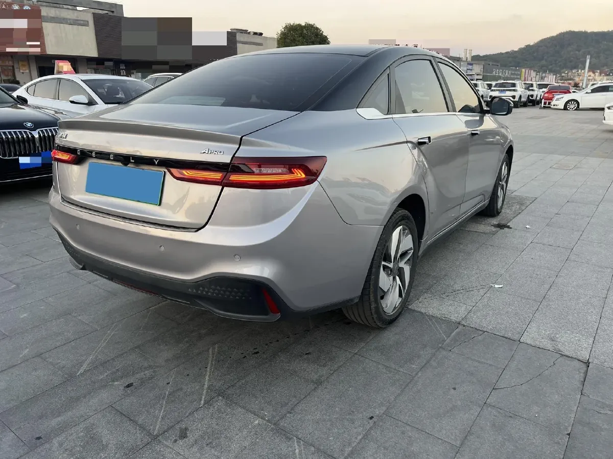 2022 Roewe Whale 2.0T 231HP L4 8AT,autocango,china used car exporter,china ev exporter,chinese used car exporter,chinese used ev exporter