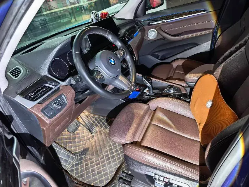 2021 BMW X1 2.0T 192HP L4 8AT,autocango,china used car exporter,china ev exporter,chinese used car exporter,chinese used ev exporter