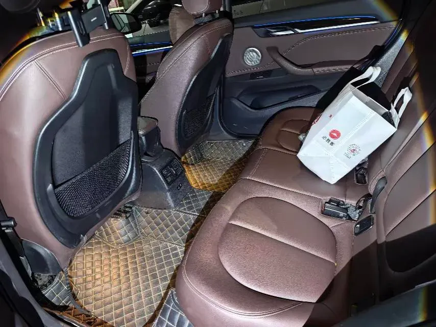 2021 BMW X1 2.0T 192HP L4 8AT,autocango,china used car exporter,china ev exporter,chinese used car exporter,chinese used ev exporter