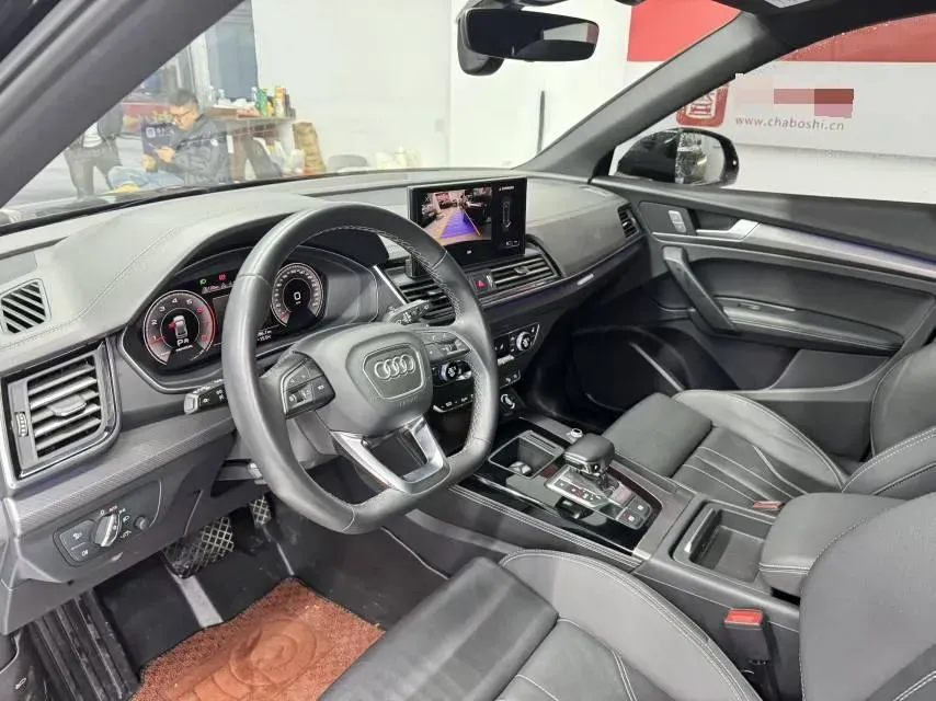2023 Audi Q5L 2.0T 190HP L4 7DCT,autocango,china used car exporter,china ev exporter,chinese used car exporter,chinese used ev exporter