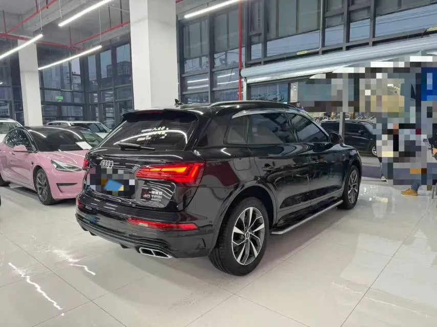 2023 Audi Q5L 2.0T 190HP L4 7DCT,autocango,china used car exporter,china ev exporter,chinese used car exporter,chinese used ev exporter