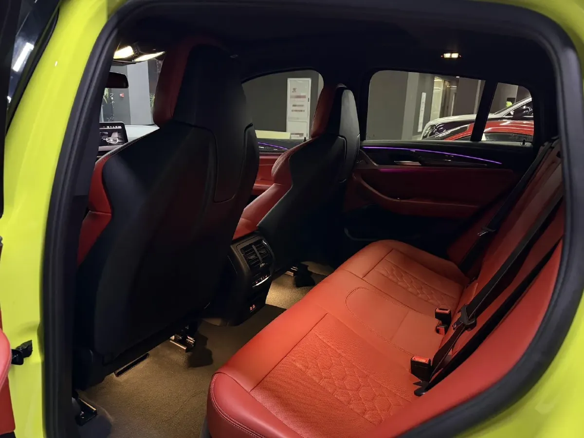 2022 BMW X4 M 3.0T 510HP L6 8AT,autocango,china used car exporter,china ev exporter,chinese used car exporter,chinese used ev exporter