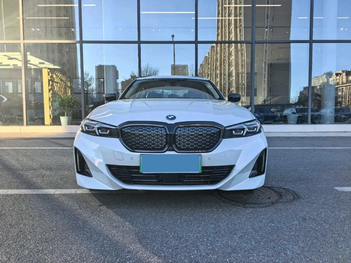 2025 BMW i3 BEV 79.05KWH,autocango,china used car exporter,china ev exporter,chinese used car exporter,chinese used ev exporter