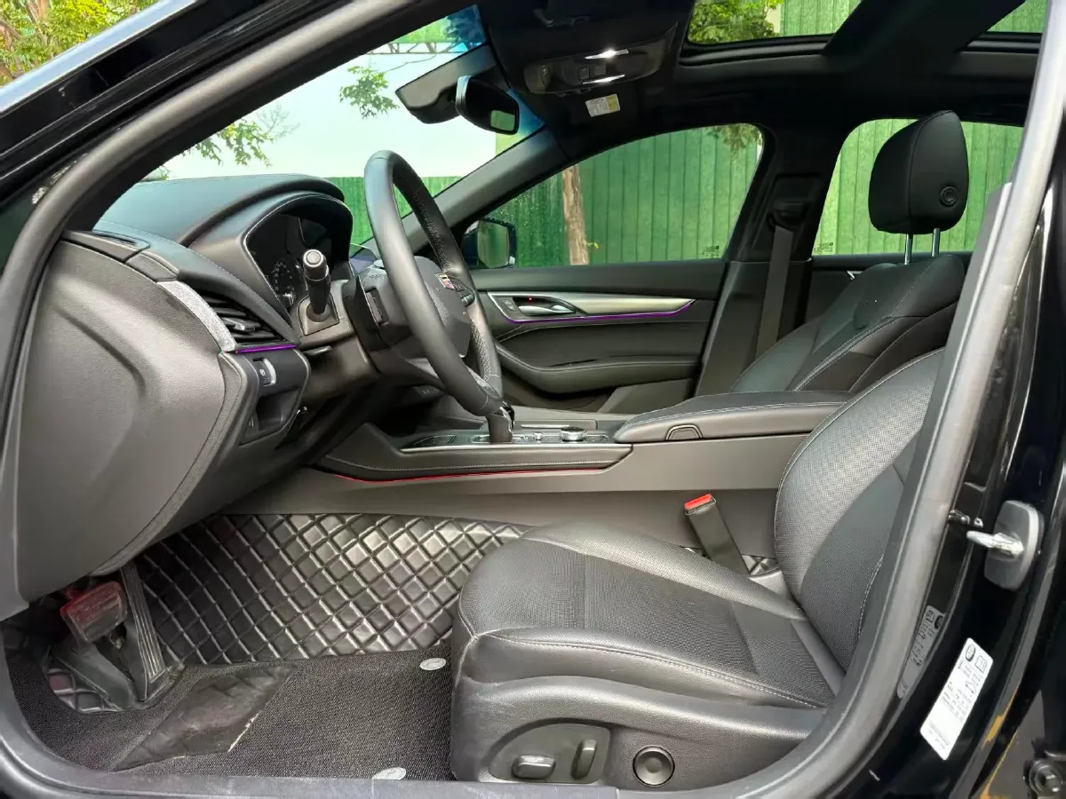 2023 Cadillac CT5 2.0T 237HP L4 10AT,autocango,china used car exporter,china ev exporter,chinese used car exporter,chinese used ev exporter