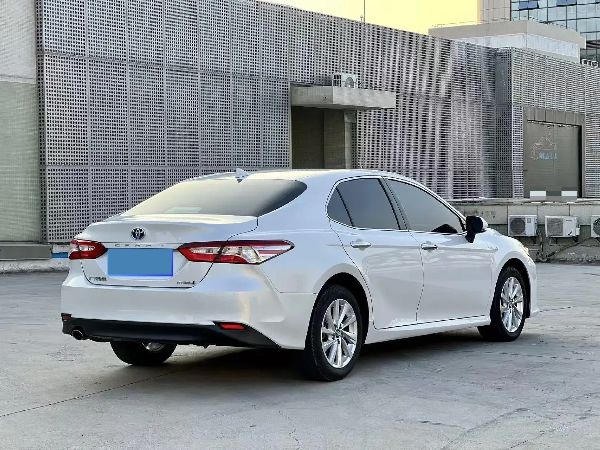 2023 Toyota Camry 2.5L 178HP L4 E-CVT Hybrid,autocango,china used car exporter,china ev exporter,chinese used car exporter,chinese used ev exporter