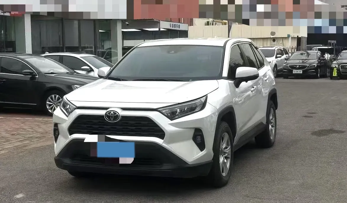 2024 Toyota RAV4 2.0L 171HP L4 CVT,autocango,china used car exporter,china ev exporter,chinese used car exporter,chinese used ev exporter