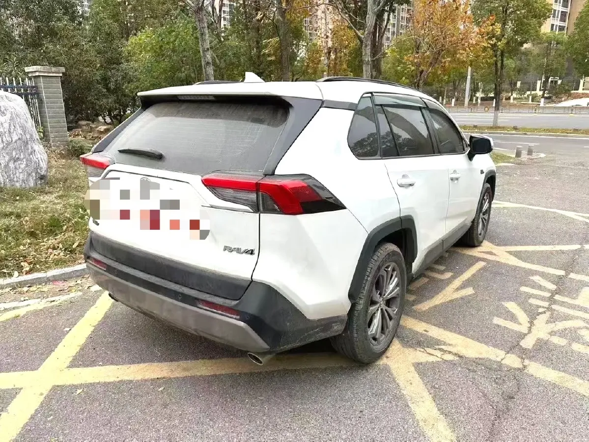 2024 Toyota RAV4 2.0L 171HP L4 CVT,autocango,china used car exporter,china ev exporter,chinese used car exporter,chinese used ev exporter