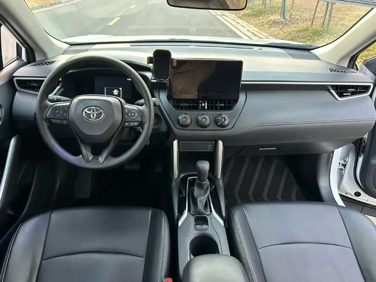 2024 Toyota Corolla Cross 2.0L 171HP L4 CVT,autocango,china used car exporter,china ev exporter,chinese used car exporter,chinese used ev exporter