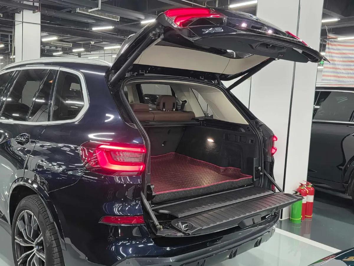 2021 BMW X5 3.0T 340HP L6 8AT,autocango,china used car exporter,china ev exporter,chinese used car exporter,chinese used ev exporter
