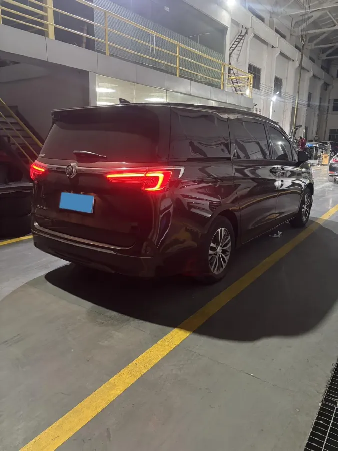 2021 Buick GL8 2.0T 237HP L4 9AT,autocango,china used car exporter,china ev exporter,chinese used car exporter,chinese used ev exporter
