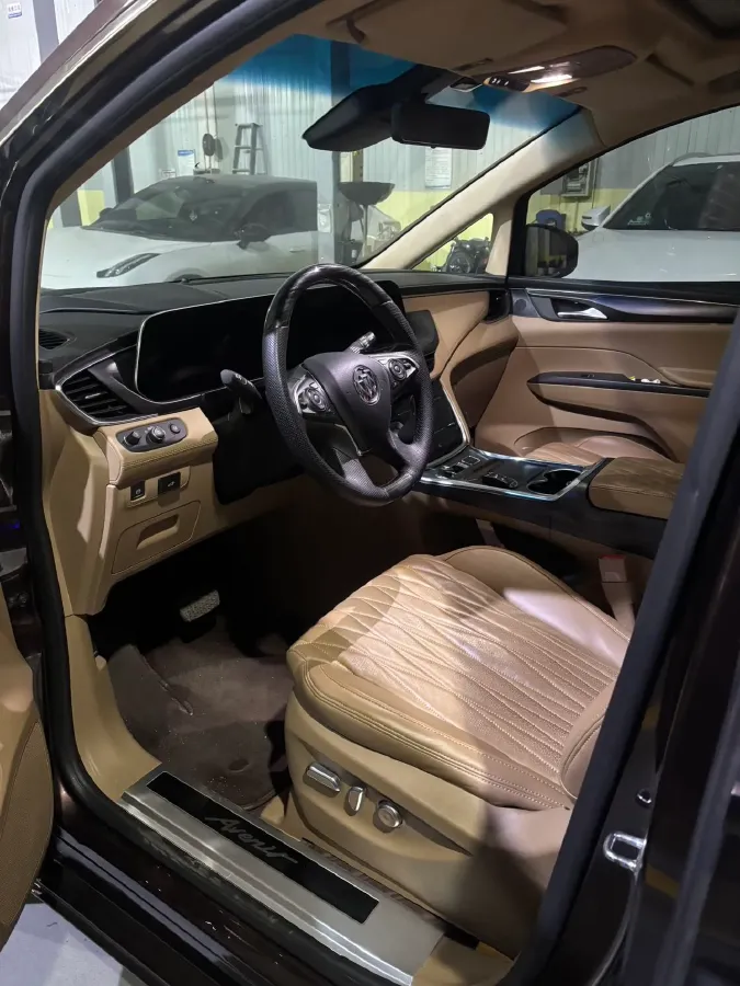 2021 Buick GL8 2.0T 237HP L4 9AT,autocango,china used car exporter,china ev exporter,chinese used car exporter,chinese used ev exporter