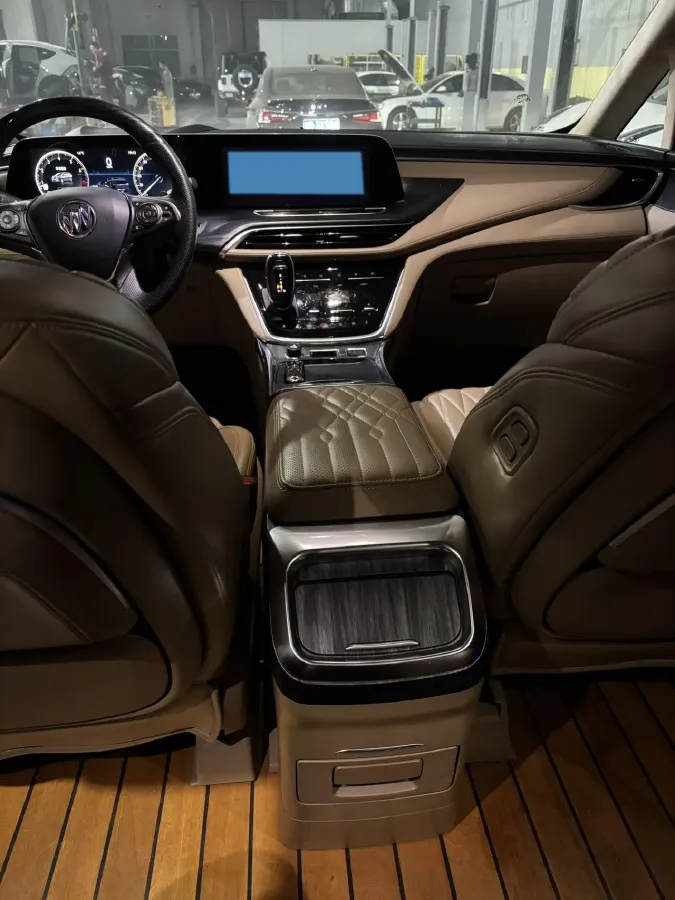 2021 Buick GL8 2.0T 237HP L4 9AT,autocango,china used car exporter,china ev exporter,chinese used car exporter,chinese used ev exporter