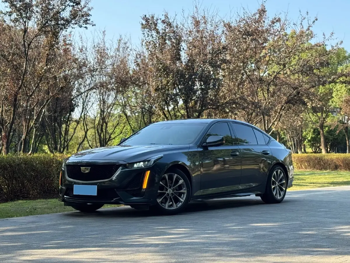 2020 Cadillac CT5 2.0T 237HP L4 10AT