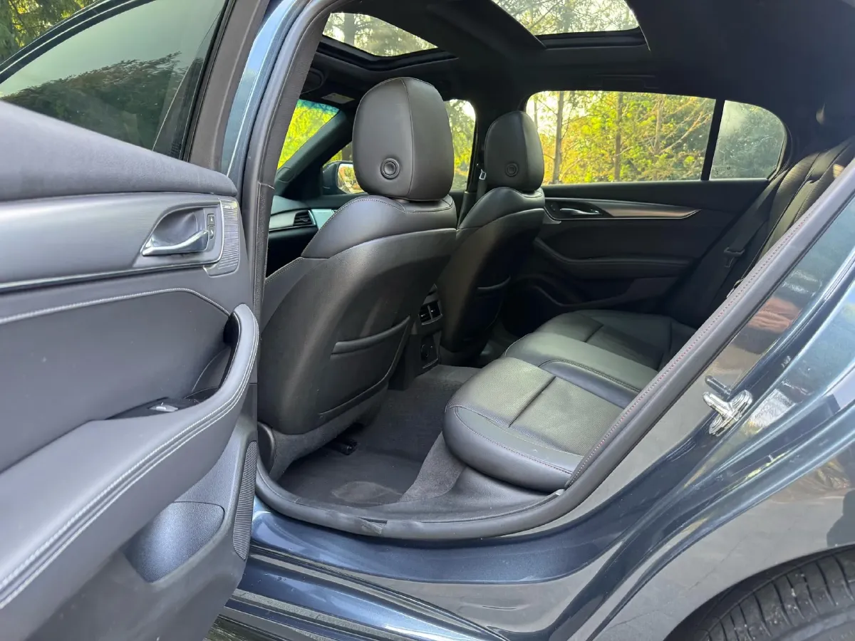 2020 Cadillac CT5 2.0T 237HP L4 10AT,autocango,china used car exporter,china ev exporter,chinese used car exporter,chinese used ev exporter