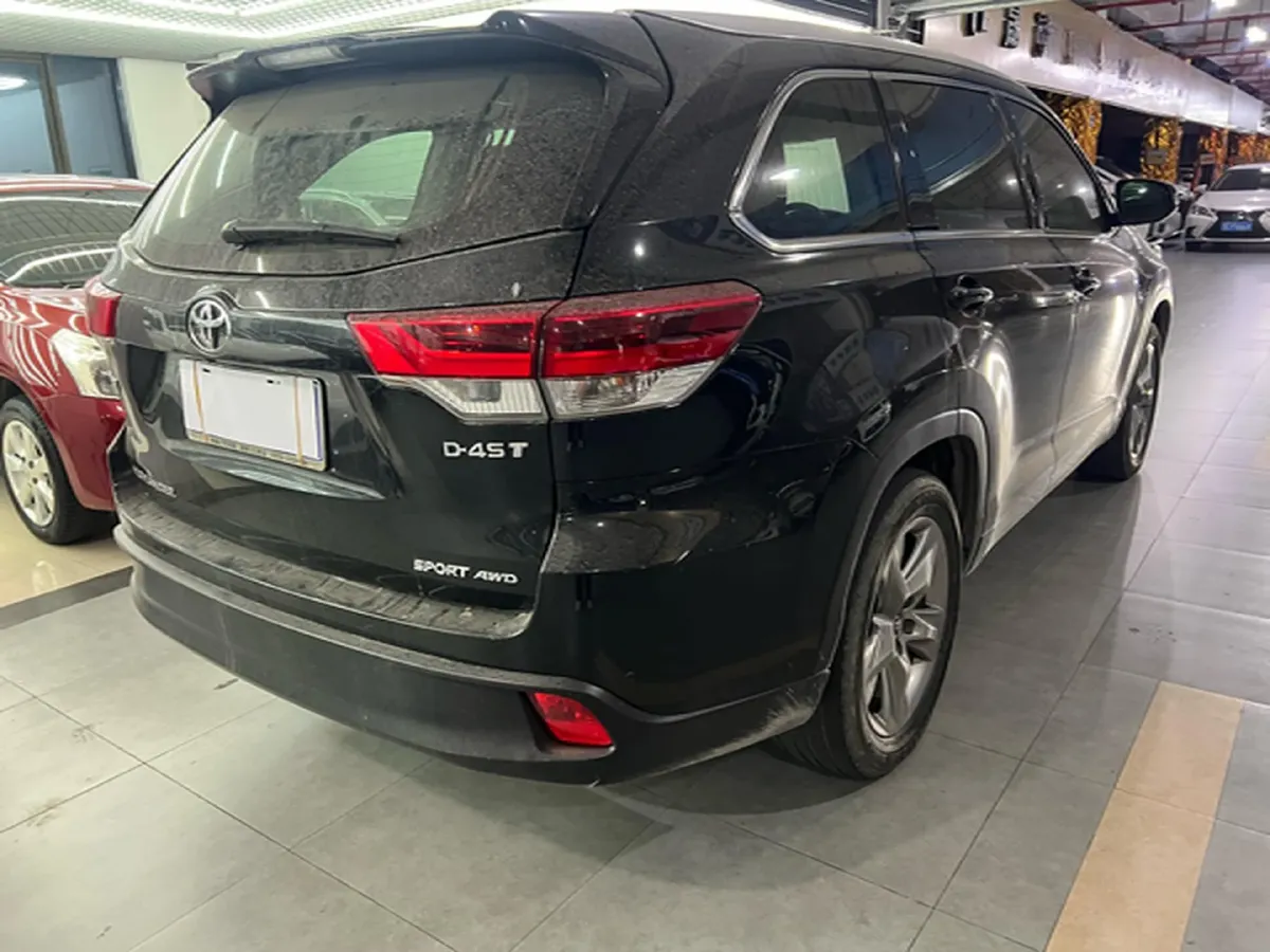 2021 Toyota Highlander 2.0T 220HP L4 6AT,autocango,china used car exporter,china ev exporter,chinese used car exporter,chinese used ev exporter