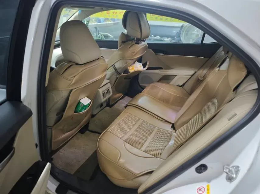 2018 Toyota Camry 2.0L 169HP L4 6AT,autocango,china used car exporter,china ev exporter,chinese used car exporter,chinese used ev exporter