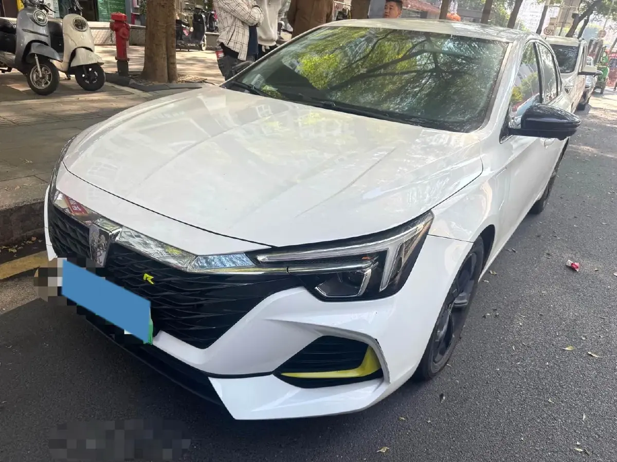 2020 Roewe i6 MAX 1.5T 169HP L4 AMT PHEV