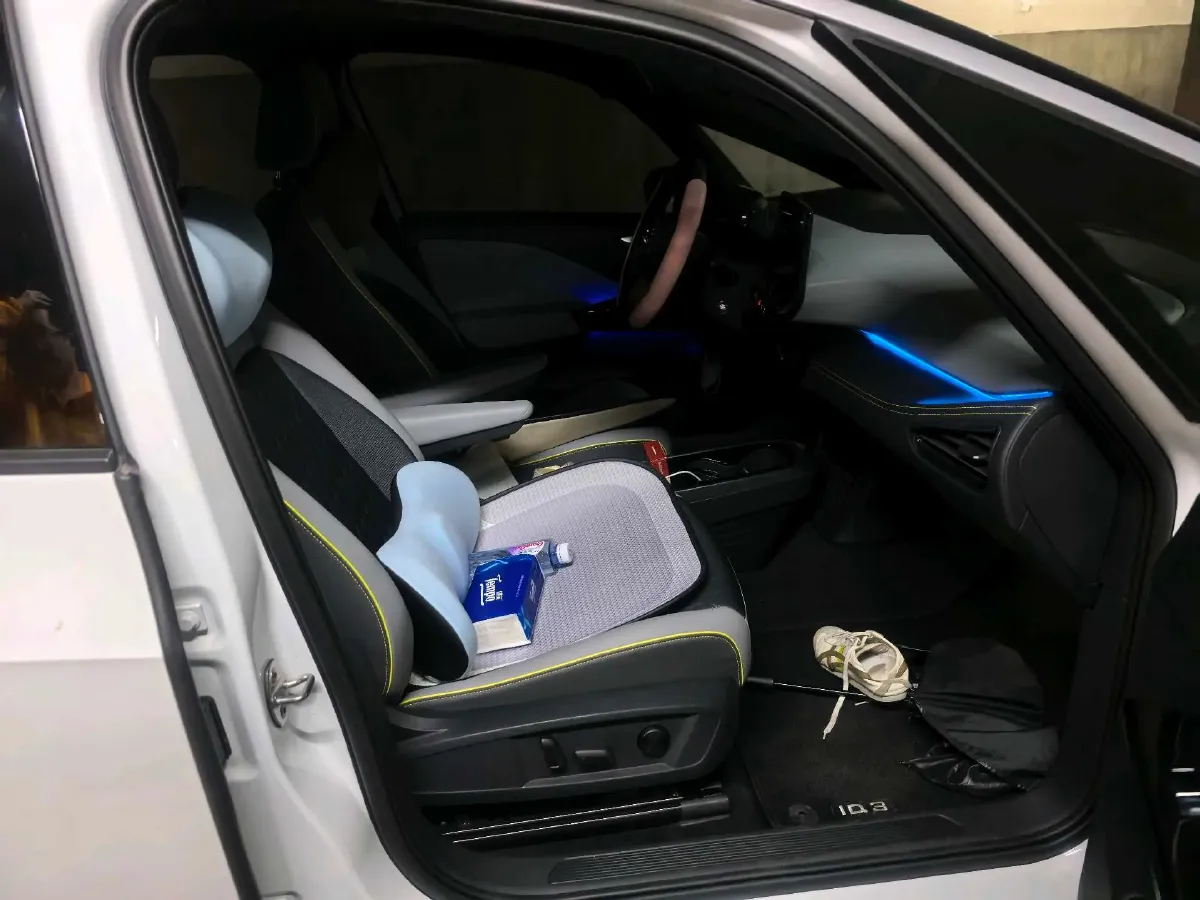 2024 Volkswagen ID.3 BEV 52.8KWH,autocango,china used car exporter,china ev exporter,chinese used car exporter,chinese used ev exporter