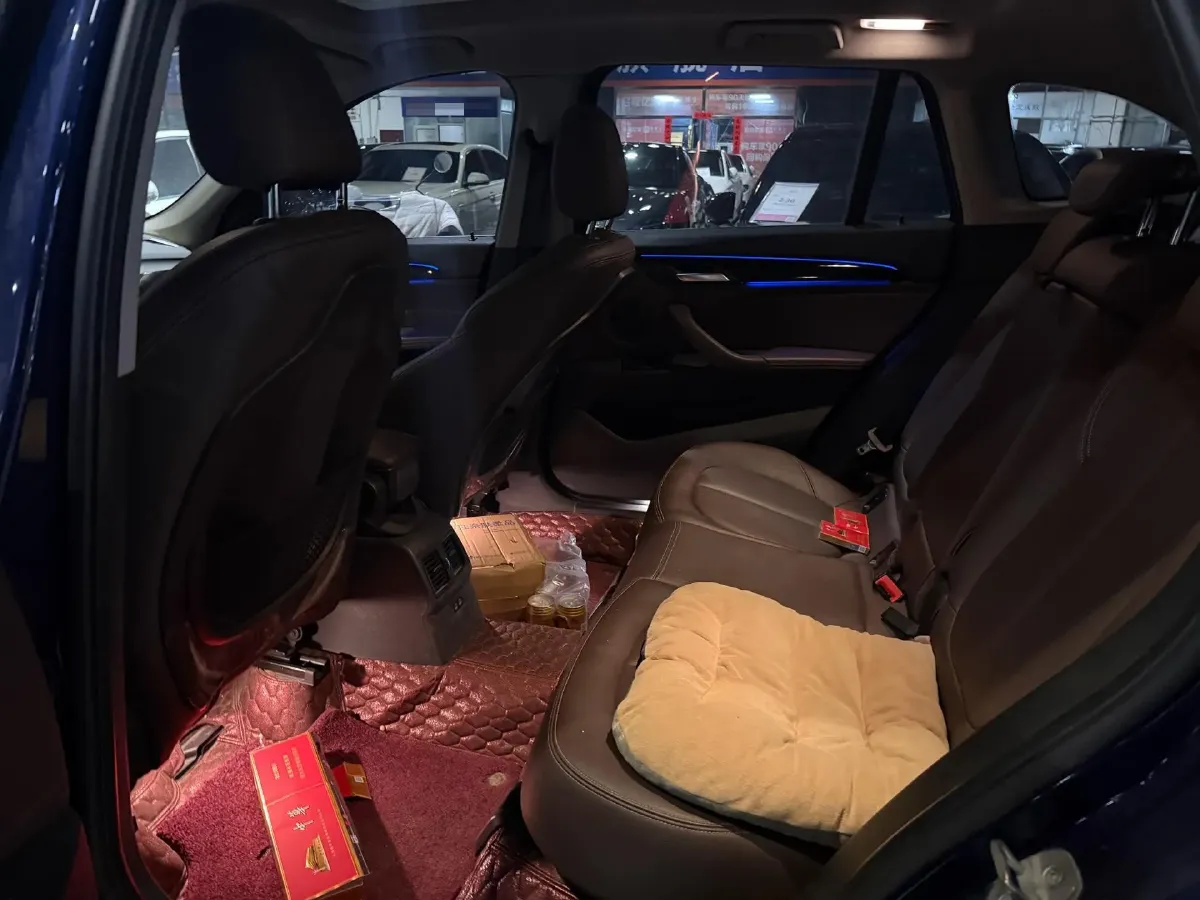 2020 BMW X1 1.5T 140HP L3 7DCT,autocango,china used car exporter,china ev exporter,chinese used car exporter,chinese used ev exporter