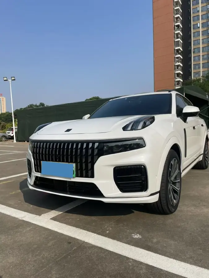 2023 LYNK&CO 09 EM-P 2.0T 254HP L4 3DHT PHEV 40.1KWH