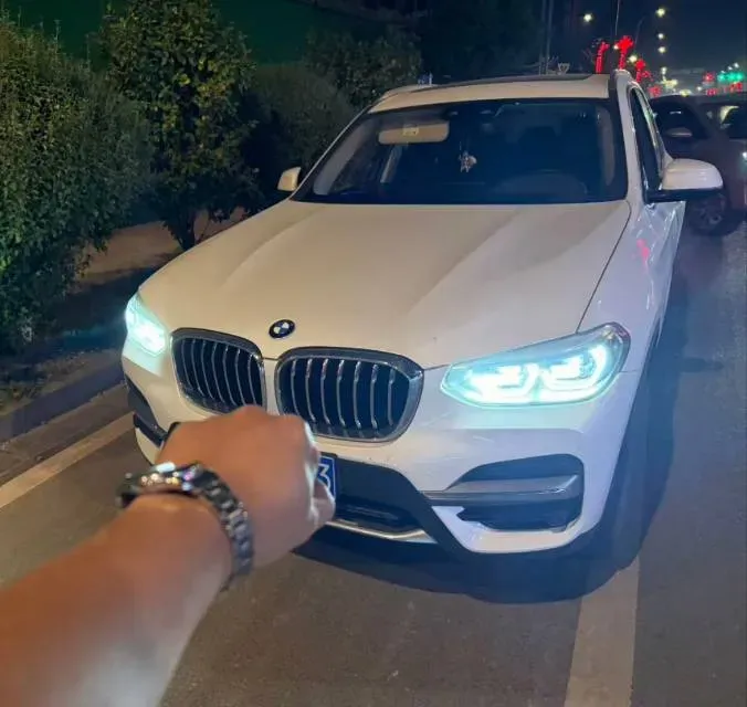 2021 BMW X3 2.0T 224HP L4 8AT,autocango,china used car exporter,china ev exporter,chinese used car exporter,chinese used ev exporter