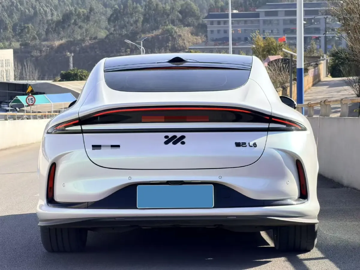 2024 IM L6 BEV 83KWH,autocango,china used car exporter,china ev exporter,chinese used car exporter,chinese used ev exporter