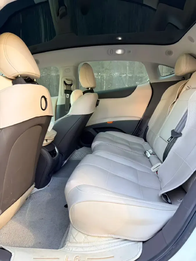 2024 IM L6 BEV 83KWH,autocango,china used car exporter,china ev exporter,chinese used car exporter,chinese used ev exporter