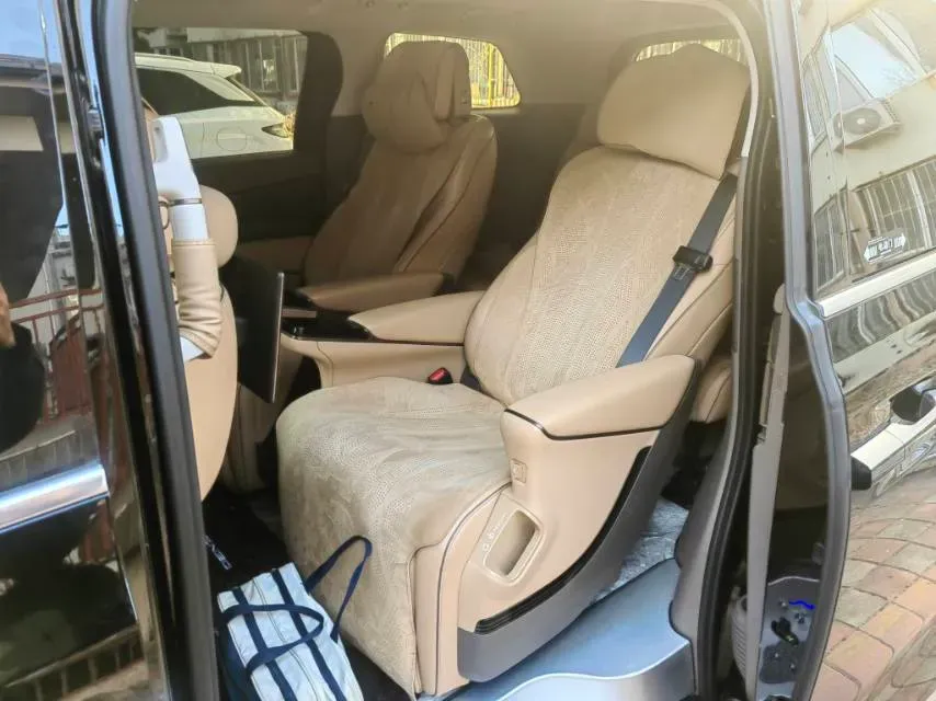 2022 Honda Odyssey 2.0L 146HP L4 E-CVT Hybrid,autocango,china used car exporter,china ev exporter,chinese used car exporter,chinese used ev exporter