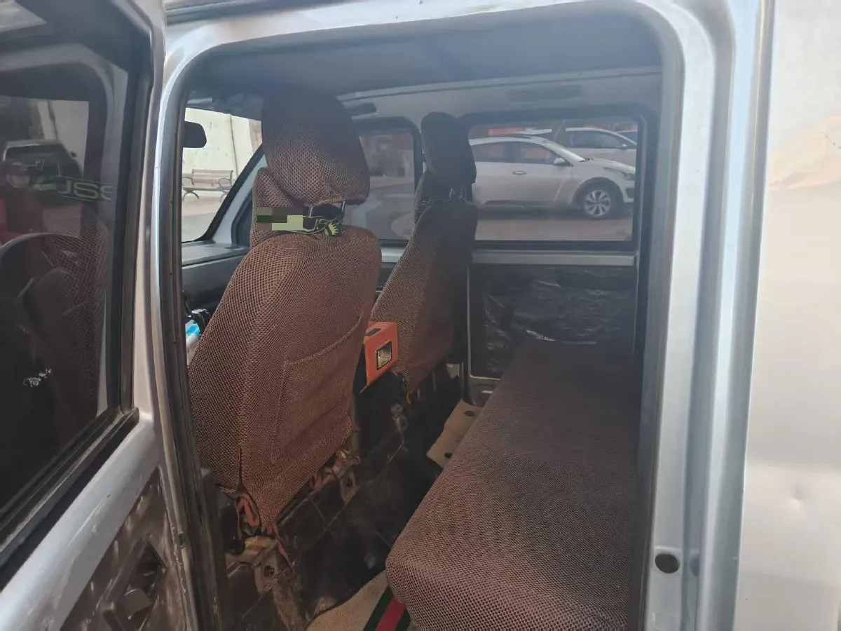 2023 WuLing RongGuang New Truck 2.0L 136HP L4 5MT,autocango,china used car exporter,china ev exporter,chinese used car exporter,chinese used ev exporter