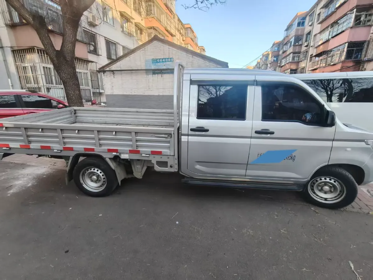 2023 WuLing RongGuang New Truck 2.0L 136HP L4 5MT,autocango,china used car exporter,china ev exporter,chinese used car exporter,chinese used ev exporter