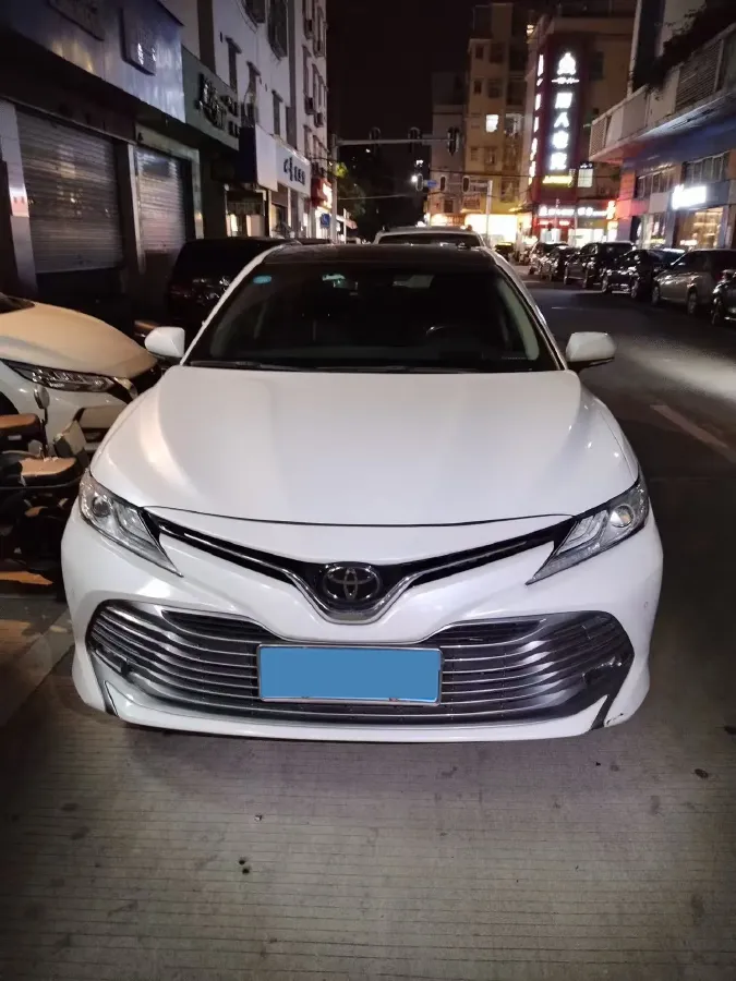 2019 Toyota Camry 2.5L 209HP L4 8AT,autocango,china used car exporter,china ev exporter,chinese used car exporter,chinese used ev exporter