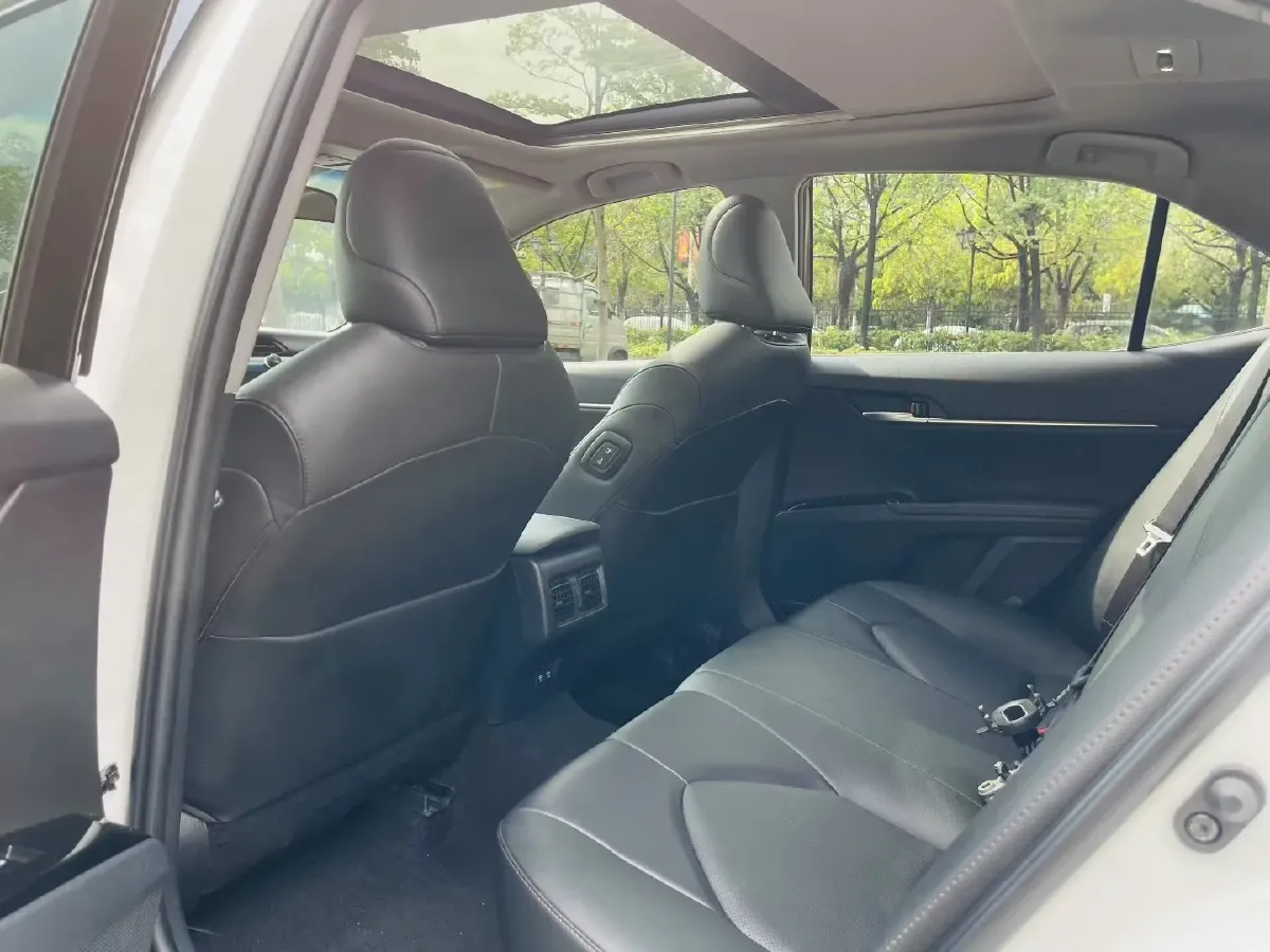 2019 Toyota Camry 2.5L 209HP L4 8AT,autocango,china used car exporter,china ev exporter,chinese used car exporter,chinese used ev exporter