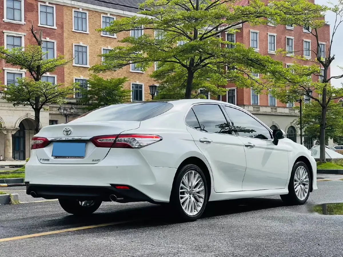 2019 Toyota Camry 2.5L 209HP L4 8AT,autocango,china used car exporter,china ev exporter,chinese used car exporter,chinese used ev exporter