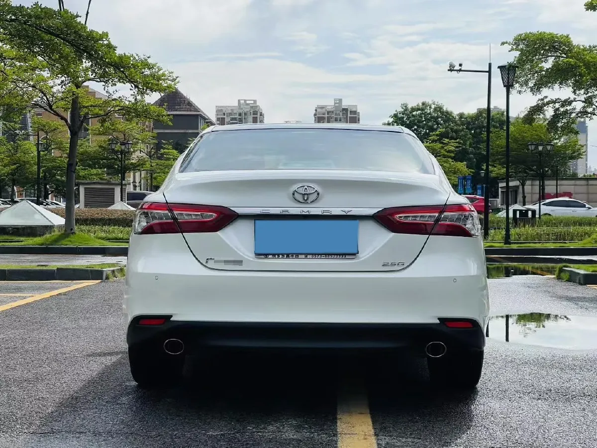 2019 Toyota Camry 2.5L 209HP L4 8AT,autocango,china used car exporter,china ev exporter,chinese used car exporter,chinese used ev exporter