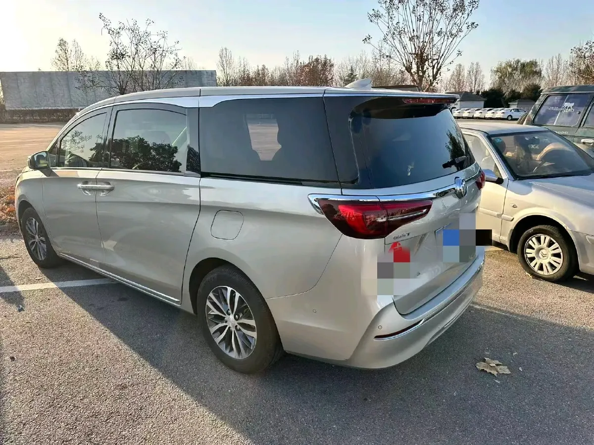 2023 Buick GL8 2.0T 237HP L4 9AT,autocango,china used car exporter,china ev exporter,chinese used car exporter,chinese used ev exporter