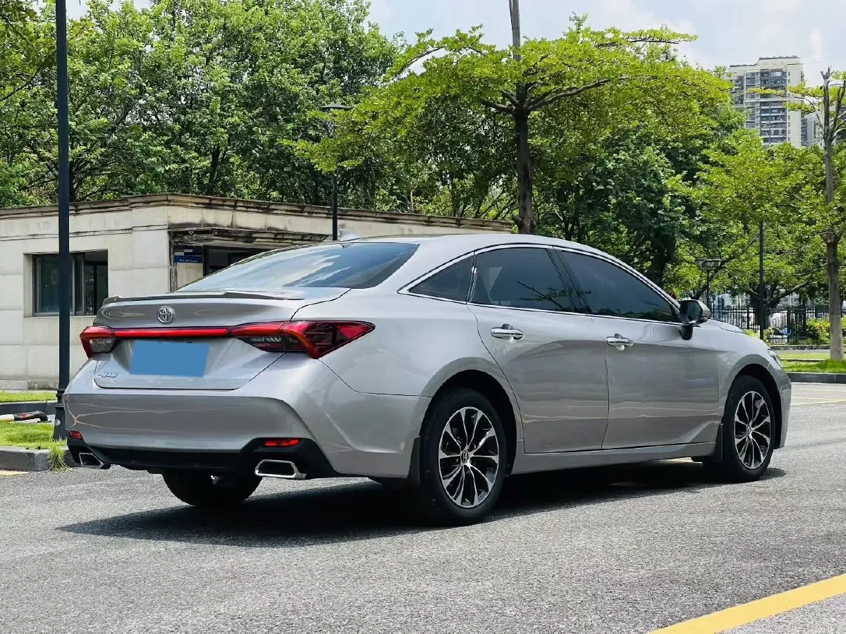 2022 Toyota Avalon 2.5L 209HP L4 8AT,autocango,china used car exporter,china ev exporter,chinese used car exporter,chinese used ev exporter