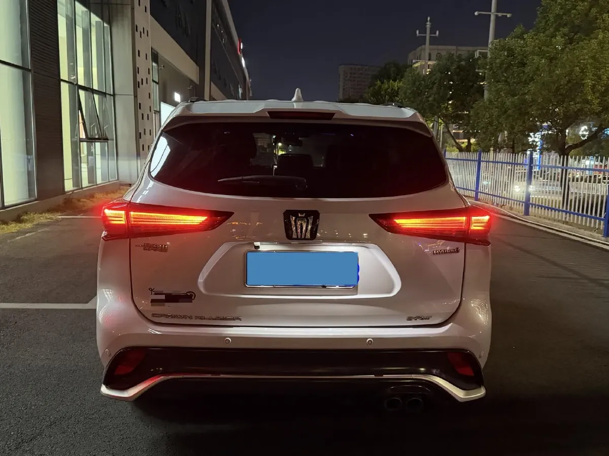 2022 Toyota Crown Kluger 2.5L 192HP L4 E-CVT Hybrid,autocango,china used car exporter,china ev exporter,chinese used car exporter,chinese used ev exporter