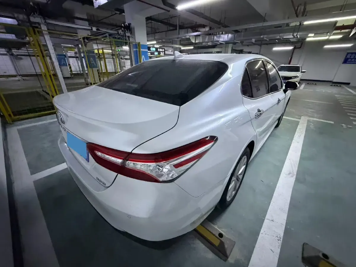 2021 Toyota Camry 2.0L 178HP L4 CVT,autocango,china used car exporter,china ev exporter,chinese used car exporter,chinese used ev exporter