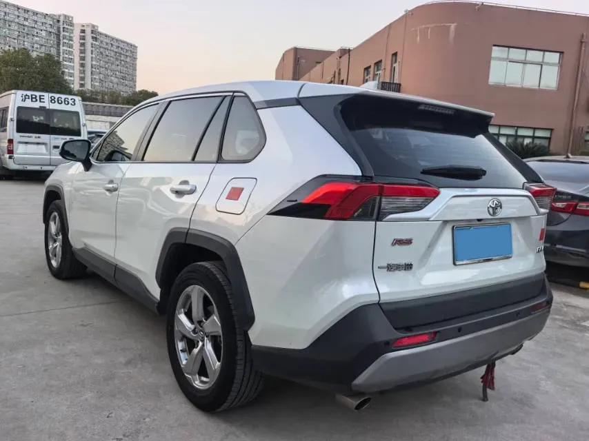 2022 Toyota RAV4 2.0L 171HP L4 CVT,autocango,china used car exporter,china ev exporter,chinese used car exporter,chinese used ev exporter